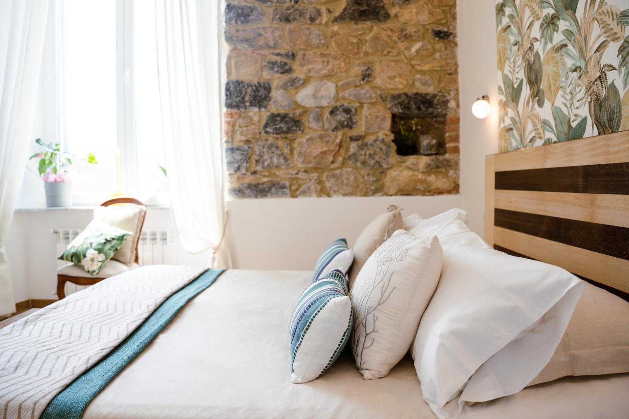 The Railway 74 Bed & Breakfast La Spezia Exterior photo