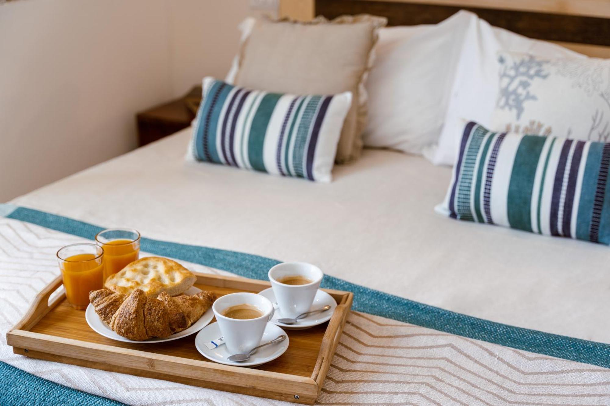 The Railway 74 Bed & Breakfast La Spezia Exterior photo
